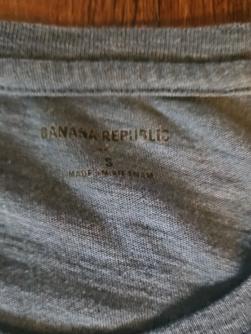Banana Republic Men's Heather Blue Crew Tee